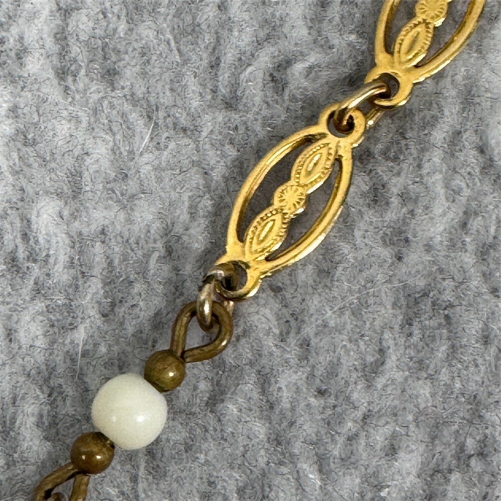 1928 Vintage Style Cameo Rose Pendant Necklace Gold Tone Filigree - Picture 5 of 7